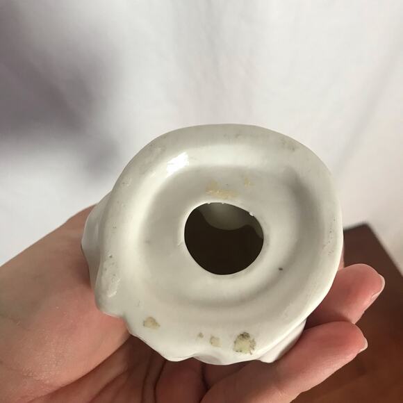 VTG Ceramic White Goldtone Graduation Figurine Unmarked With Diploma & Rose - Picture 8 of 10